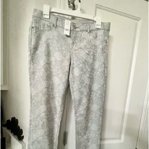 NWT New York & Company Womens Floral Embossed Ankle Leggings